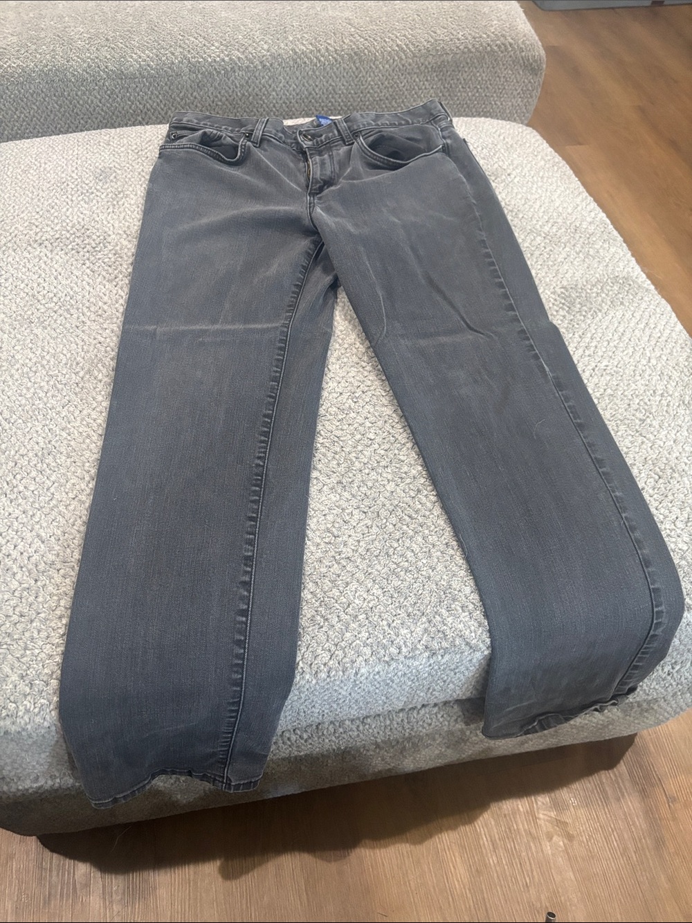Men’s Gray Straight-Leg Jeans